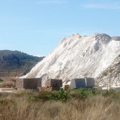 REvalorización de reSIduos del MÁrmol para la COnstrucción de TERraplenes de carreteras (RESIMACO)