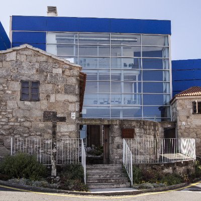 Inaugurada en 2010 a Casa Museo de Colón en Portosanto (Poio), xorde da rehabilitación dunha serie de vivendas medievais ligadas coa figura de Cristóbal Colón.