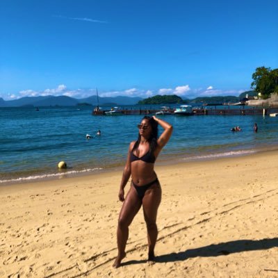 Vivendo um dia de cada vez 🌸                                          Carioca/Libriana/ Flamenguista