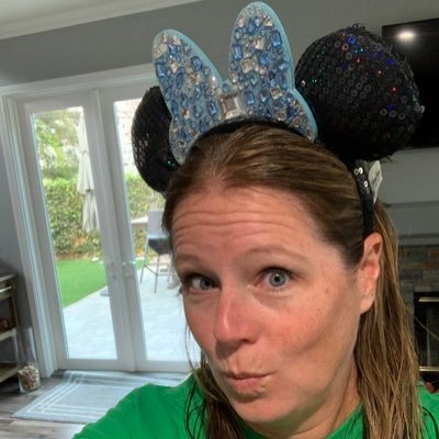 I teach 5th grade to about 30 students in CA. Learning is dynamic, powerful, and sometimes really hard! I want my class to feel safe and inviting. #ClearTheList