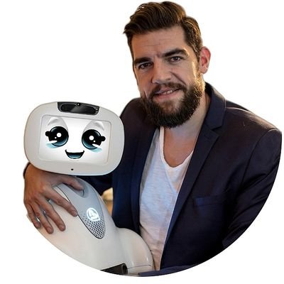 Engineer Entrepreneur Pioneer in social robotics and AI, Founder of @bluefrogrobotic, @silvervalley_, @robotsatcriif creator of @adoptbuddy