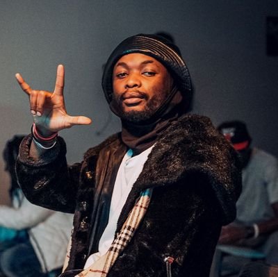 __Mdingokanairo's profile picture. just passing by looking for money