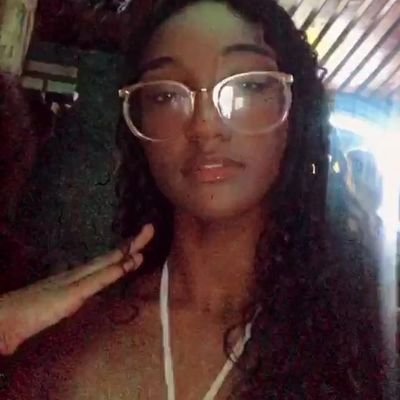 yaszinha_18's profile picture. conta nova fml