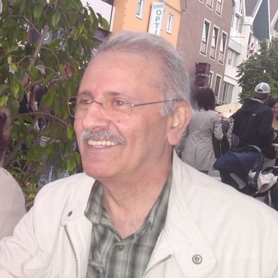 AksamHuseyin2's profile picture. Ben benimle yalnız halkımla bütün ve çokum