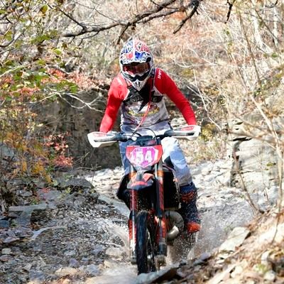 ssing600's profile picture. w를 찾아서...! 2000년대 인터넷 혁명, 2010년대 
모바일 혁명, 2020년대 블록체인 & AI 혁명 
#btc #tesla🚀 #LG엔솔🔋