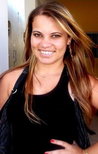 O tempo faz tudo valer a pena e nem o erro é desperdício.. ♪