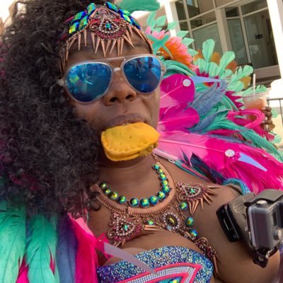 reetherealist's profile picture. A local with tourist tendencies.