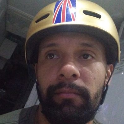 REGINOPHALANGE_'s profile picture. sem saber que era impossível, foi lá e soube.