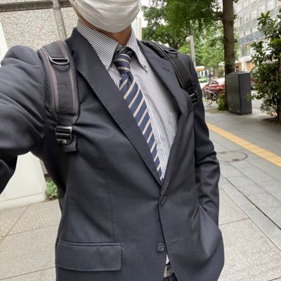 カラオケと旅行とドライブと映画に忙しい都内のIT関係の会社に勤めてるサラリーマンです🤲 一番好きなのはディズニーとプラネタリウムと水族館だったりします。最近はサンリオにはまりつつあります☆前向きに楽しい事を探してぱーと遊びたい笑笑 どうぞみなさんよろしくお願いします😊