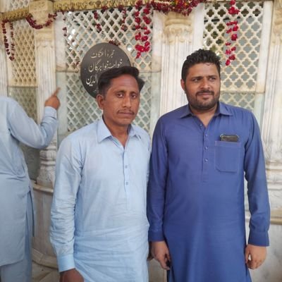 نواز شریف میرا قاٸد۔۔
مریم نواز میری لیڈر۔
ووٹ کو عزت دو میرا نعرہ۔
مریم نواز کو وزیراعظم دیکھنا میرا خواب۔
ووٹ کو عزت دو
