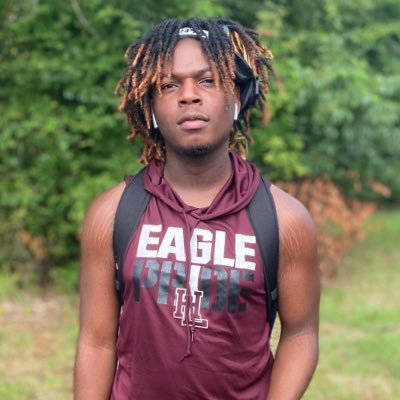 Football Player #HLHS #Classof2024 |LB |height 5’9|Weight 183|