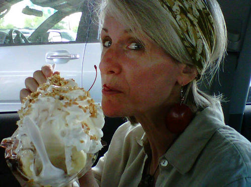 lauradungan's profile picture. It's Community Organizing, baby!  The whats/whys/hows. Training/Consulting.