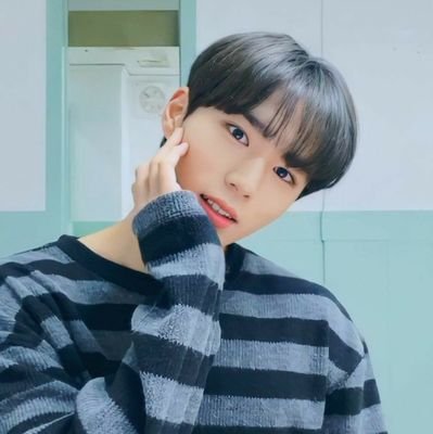 only for @WEi__Member @WEi__Official
follow me and I'll follow back ^^