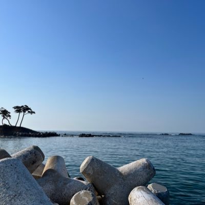 WIxeKidnREnZhVW's profile picture. 人に甘えたいけど甘えられないって結構つらいよね #仙台