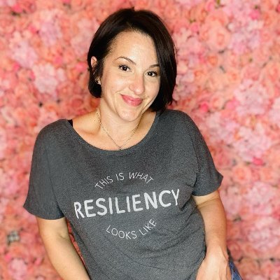 Pushing boundaries everyday to make our world better. Founder/President of @herresiliency w/specialized focus on supporting and empowering young women.