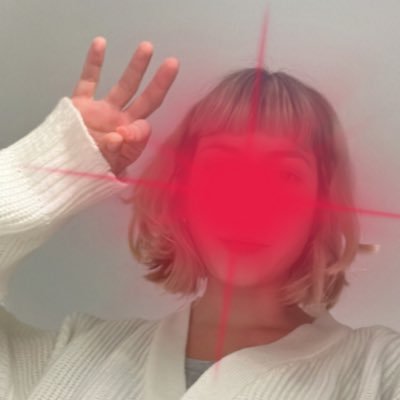 Va_Mushka's profile picture. Pensamientos aleatorios, palabras inciertas y un lugar preciso.