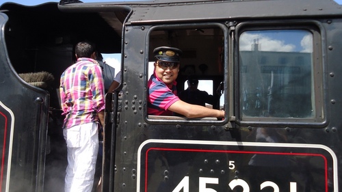 theKuntal's profile picture. tough to explain... still I would like to know myself more and more...