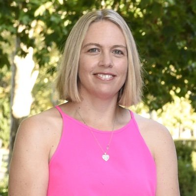 Performing Arts Teacher @StThomasSchoolGoodwood 💙 Wellbeing 😊Neurodiversity🧠 Gifted & Talented 👩🏫 Lifelong learner 📚