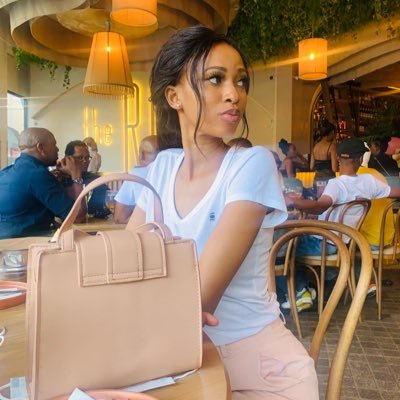 rea_manel's profile picture. 