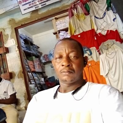 Revendeur au grand marché de Lomé