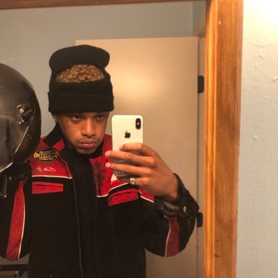 PolkadotMayne's profile picture. CONTENT & BS page / just 4 fun🫠😂 literally live life❤️‍🔥 Bisexual, masculine dudes and freaky girls is a ➕  🔞up please 
cashapp $plkadotman 🤑🤑🤑🤑