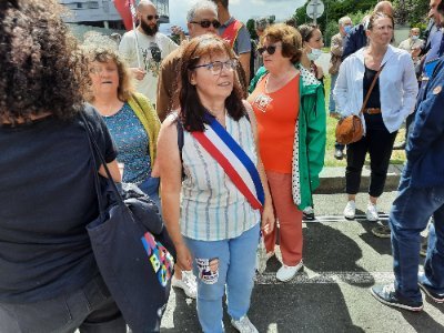 Adjointe au maire de Corbeil-Essonnes chargée de l'eau, quartier de Montconseil... Co-secrétaire  PG91 . déléguée au CN du PG @lepg #Franceinsoumise