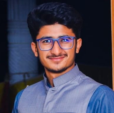 Student of Media & Communication Studies and BS IR in Minhaj University.
Head Social Media MSM Lahore
Producer,Video Director And Video Editor