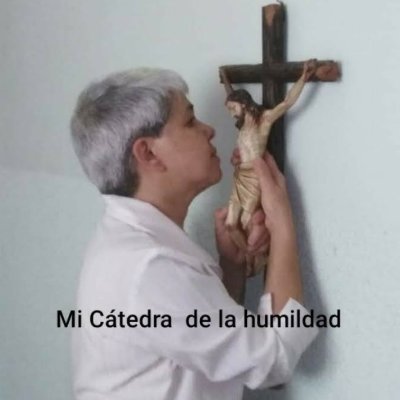 Una hija de Dios, consagrada para seguir a Jesucristo y servirle en el ejercicio de la Caridad... intento vivir cristianamente impulsada por  su Espíritu.