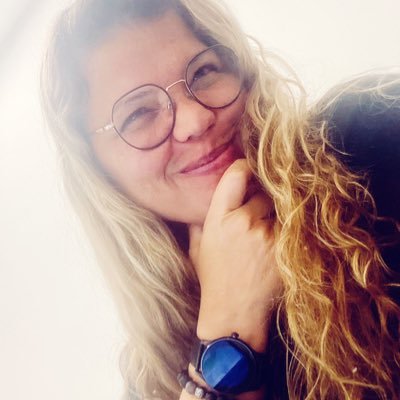 YasmilPirela's profile picture. Me encanta la cerveza, el vino tinto y el café Tanto como me gusta la playa y trabajar duro. En este periodo recupero todo eso q me hace realmente feliz.