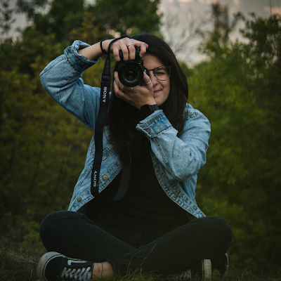 zommylens's profile picture. Feeling alive in front of sunsets and nature 🌿