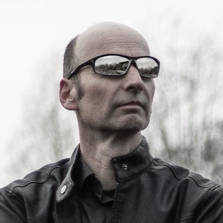 @volkermilch makes #SynthElectroIndiePop!
Check out my music: