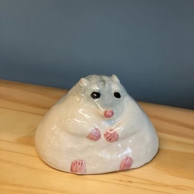 Sarah/21 /BLM/ I like making new friends. Come say hi!