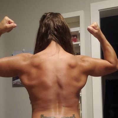 A strong woman with a fantastic 🍑 who likes to have fun.  Follow me here... 
https://t.co/yZQ697cXRI