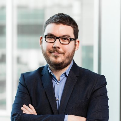 Professeur de droit à l'Université TELUQ (@université du Québec).
