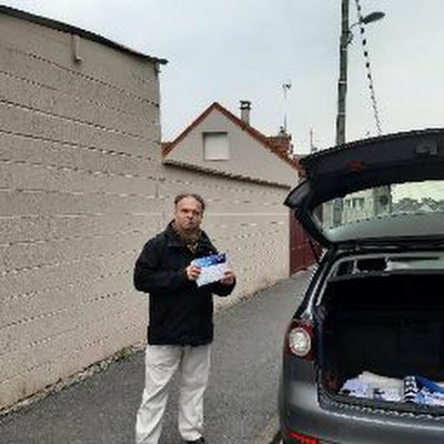 Titulaire d'un B.T.S de Publicité et ayant préparé une Licence en Histoire Contemporaine, j'ai réalisé toute une étude sur Herschel Grynszpan et le savant d'Al