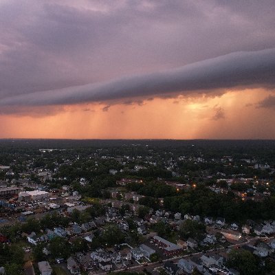 Passionate weather enthusiast, storm chaser, drone pilot and photographer. 🌪️(6)