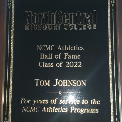 I'm program and sports director at KTTN Radio and KGOZ Hot Country Z 101.7 in Trenton, MO.  Minnesota native, 2022 inductee into NCMC Athletics Hall of Fame