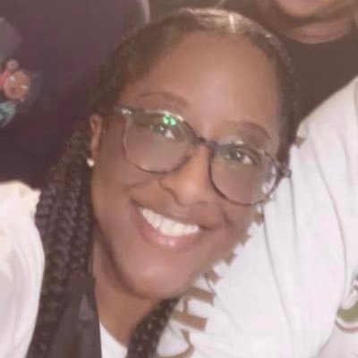 Believer of the Gospel. Doer. Educator. Transplant SURVIVOR. YALE National Initiative Fellow. FAMU Alumna.🧡💚😘 Michigan Made. GO BLUE💛💙