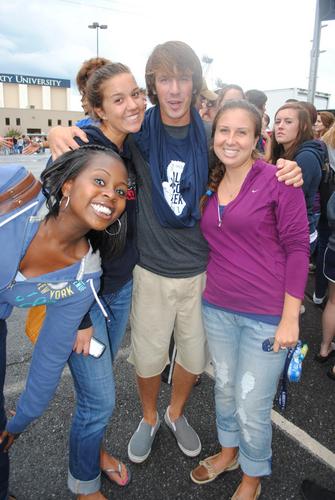 BNHartwell's profile picture. 