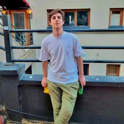 huseyinnkd's profile picture. 