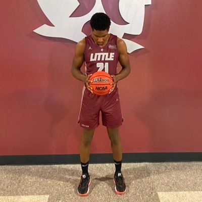 UALR⚪️🔴 6’10 250