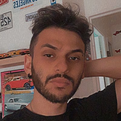 sandro_htag's profile picture. Je me fait souvent camp par le Jungler ennemi. Si tu joue Veigar ta pas d’âme pour jouer Mid-Lane.