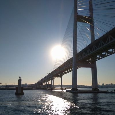 『高校時代に傲慢だった女王様との同棲生活は意外と居心地が悪くない』というタイトルの作品を書いていますが、これまで私の周りに傲慢な女王様と思しき人物がいたことは御座いません。