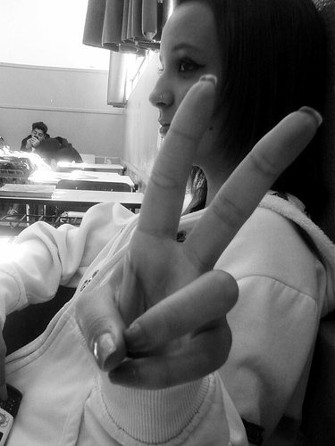 Meu jeito, meu mundo, minhas histórias, meus sonhos, meus dramas, meus amores, minhas burradas, enfim, minha vida. Não gostou? Foda-se você. =D
