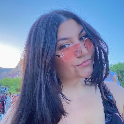 She/Her l BLM l LIPA '23 l Las Vegas ✈️ Liverpool l Team Edward for life