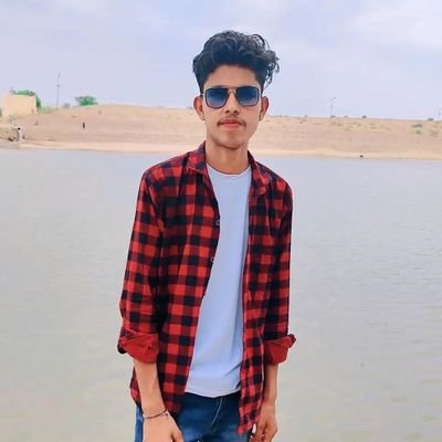 ➡🔫M.r patel 🔫
⏩👑my life my style🎭
🔱🎂login in earth 12 Oct 🔪
🔊🎧music lover 🎼
👉🏃sport lover ⚽ fav. @virat.kohli
📵🐾nature wild life