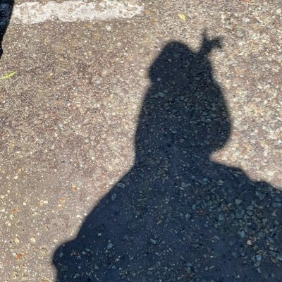 uochan0313's profile picture. APEX元😈｜R6S｜一応女｜中性ボイス｜ヤニカス｜
20↑｜声優｜絵描いてます｜友達欲しい｜