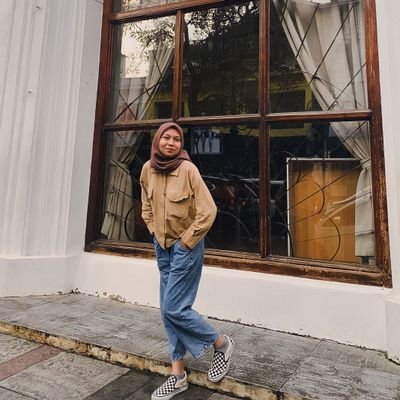 moonrabbitxyz's profile picture. 