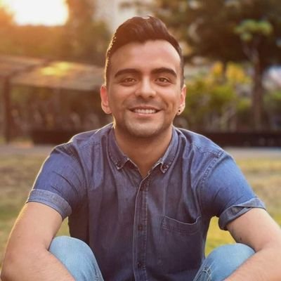 Manuciento's profile picture. No corto, pero como chingo. ✌🏻✌🏼✌🏽✌🏾✌🏿