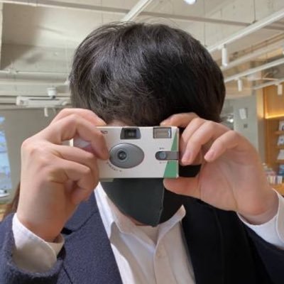 imyounjs_'s profile picture. 안녕하세요! 삽질중인 개발자 입니다. 주로 Android / Flutter를 다루고 있습니다.